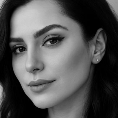 zewe2220's profile picture. Rojin Kabaiş cinayete kurban gitti.
Yetkililerden bu olayın aydınlatılmasını istiyoruz.