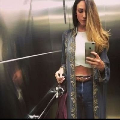 paulinauzb's profile picture. 