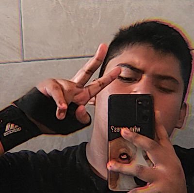 benny_Lopez21's profile picture. Más corriente que el agua.