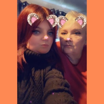 _Luisa34_'s profile picture. ❤️ #Bookworm 📖🐛 #BookCollector 📚#Dogs🐶#TeaAlways 🫖 #Cooking 🍝#HeartWarriorMum #MumofaNoonie Mum to @LittleBear_1985 🌻