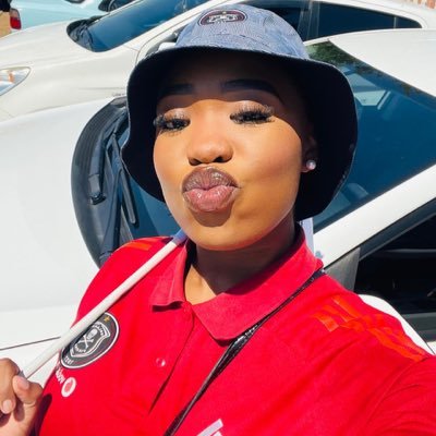 Modimonthatilee's profile picture. Old account: @nthatiiiii //Football Fanatic: @orlandopirates @manutd @realmadrid//IG: Nthatiiiii