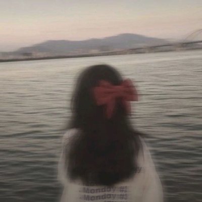 AyzaShykh900's profile picture. 