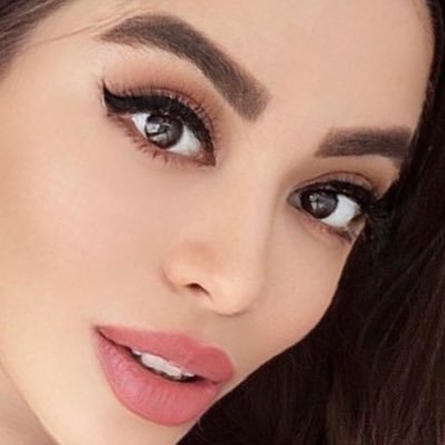 selviiiiiina's profile picture. 