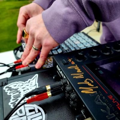 RicoJamesMusic's profile picture. 🌎 🔊
We're just here for the ride and lucky enough to tap in to the frequencies.