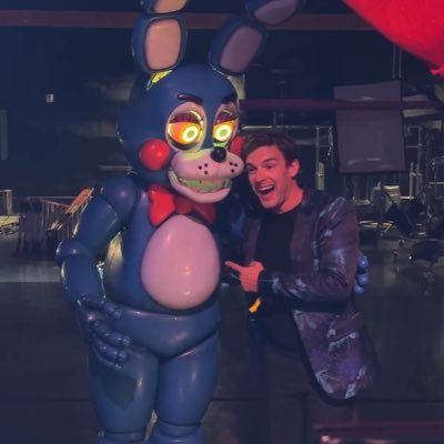 awesomeguy2144's profile picture. 