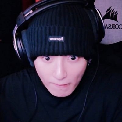 97thepopstar's profile picture. main @thestarboyjk | 0T7