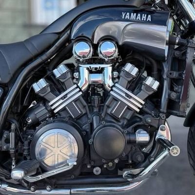 GiulioOdino's profile picture. Es Menester Que Sea ROCCCKKK!!!
Highway To Hell 👹 👺 👹
My motorcycle and a switchblade knife!!!