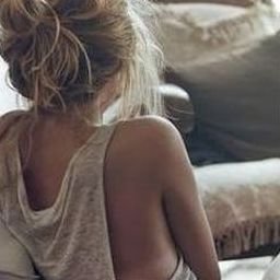 Uixuqhe643's profile picture. 