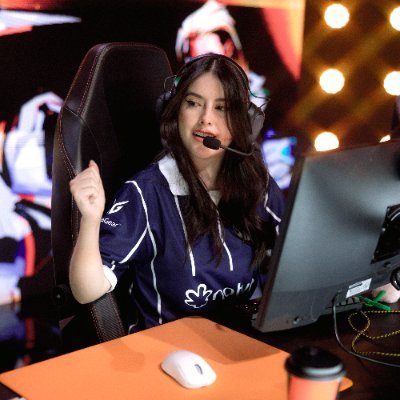 bstrddfv's profile picture. 