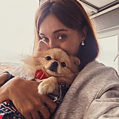 Niloshee's profile picture. ⸻ damla sönmez. — kdrama. biraz da kafasına göre. şu sıralar veliaht izliyor. 🪄 kr: @nildelluna