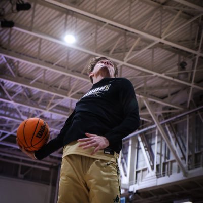 brown_loghan's profile picture. | Bethany College Basketball ‘27 | 6’3 183 |