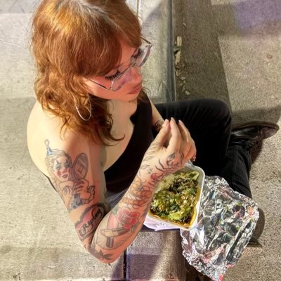 venusinjezebel's profile picture. lies are told in a southern drawl