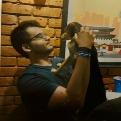 Pranjay18's profile picture. chasing light