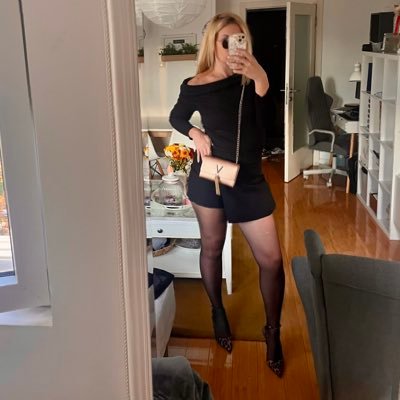 Advokatica666's profile picture. 