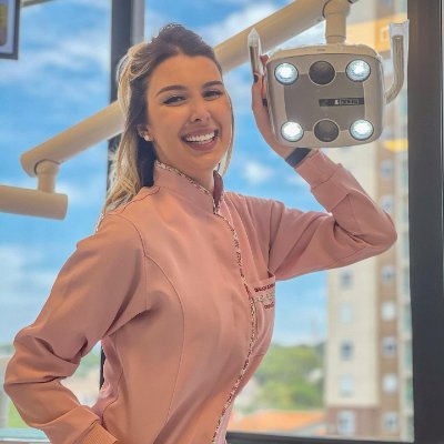 Giovanna121688's profile picture. SORRIR é também contar quem somos.
• Dentista I Estética e função I 
• Americana, SP
• Agende sua