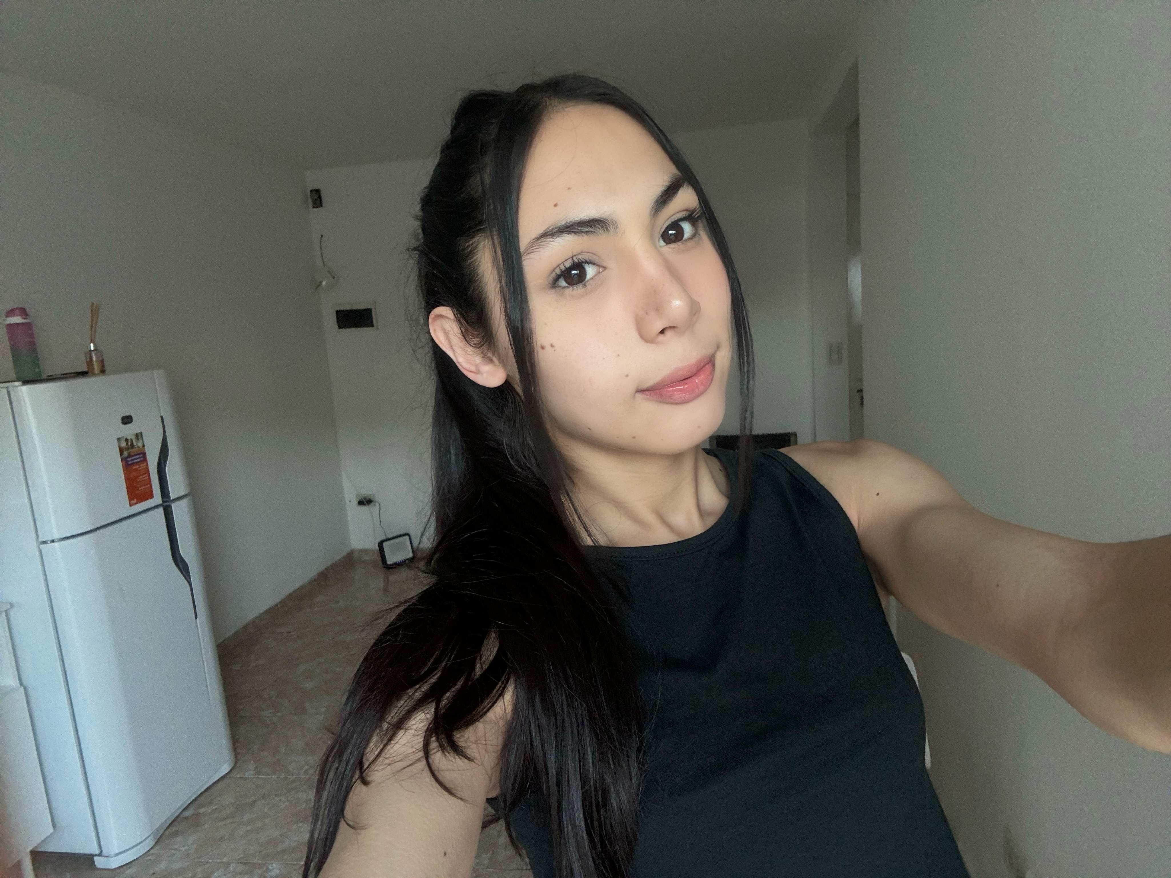 HannahbA84376's profile picture. You seem like you want you're not afraid to play… 😅