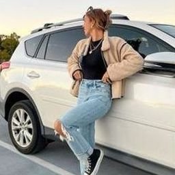 Poupij998's profile picture. 