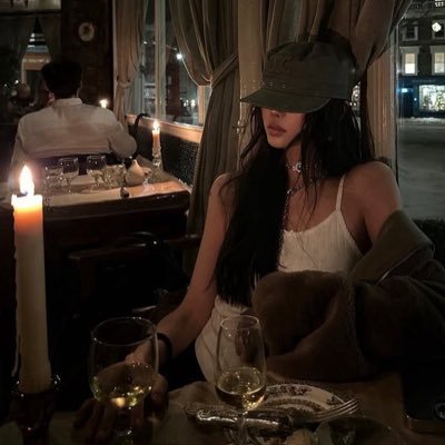 RealMiral_'s profile picture. 