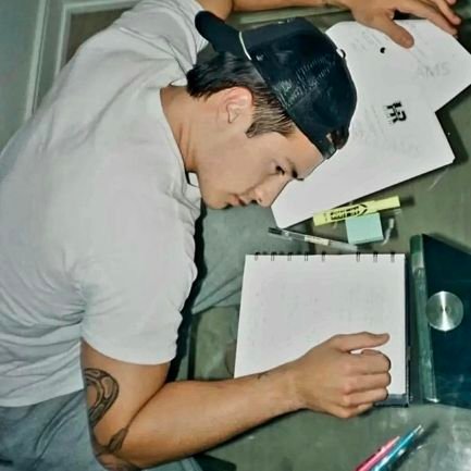 hollanov_g's profile picture. 20
she/her
🍫chocolate enthusiast