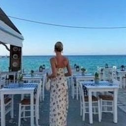 Udalhne028258's profile picture. 