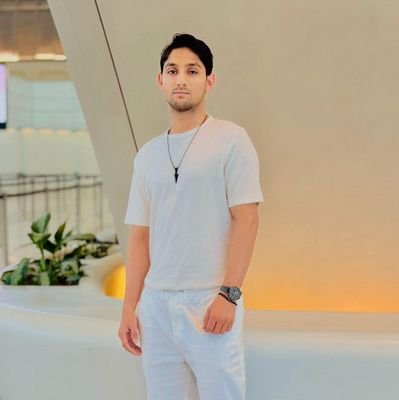 saifi648's profile picture. Thê prìñçé óf pæçè🌹
såbr sïlëñt smîlē 💝