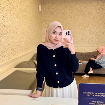 agustianirikaaa's profile picture. i’m loved❤️ we will shine, we will shine⭐✨