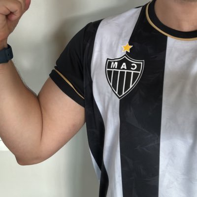 submineiro31's profile picture. usando o manto sagrado do galão 🐓 sem interesse em findom | sub no @canildesubs