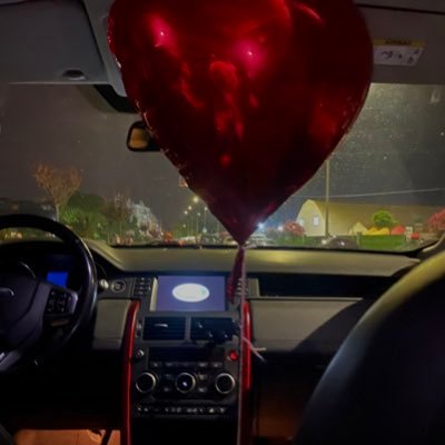 Yaseminnn2712's profile picture. Yase’