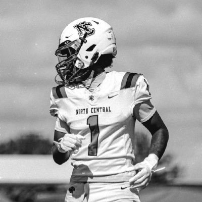 KhristianToran1's profile picture. #AGTG❤️ | 3 sport athlete 🏈🏀🏃🏾‍♂️| wide receiver/Defensive back| 3.5gpa📚 | 6’1| 180 pounds | CLD graduate | class of 2028 |North Central 28’|3173666420