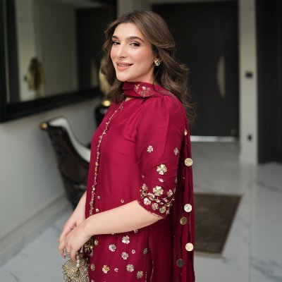 Zarishkhan789's profile picture. Strong mind, soft heart