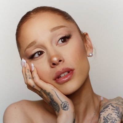 InfoArianaPL's profile picture. Twoje najnowsze i najczęściej aktualizowane polskie źródło informacji o Arianie Grande | Zaobserwuj i bądź na bieżąco | Not affiliated with Ariana or her team