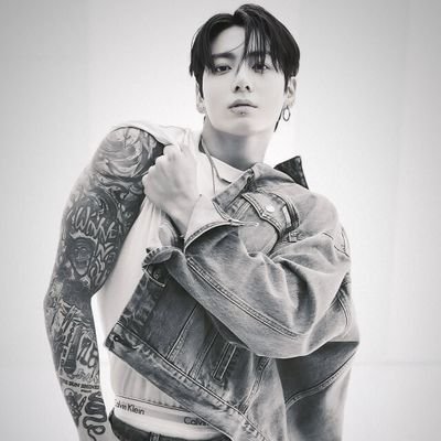 ArmyandArmyMom's profile picture. 💜 JHope:Paris,Seoul,Berlin💜Jin:Amsterdam💜 '76 liner  💜OT7 💜 bias: Jung Kook