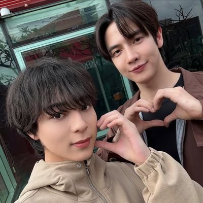 6codegirl00's profile picture. Little fan of MaxkyBas🤏🏻 🐢🏀
*https://t.co/DsjZGwFqrk
*https://t.co/bOTyrDV03o