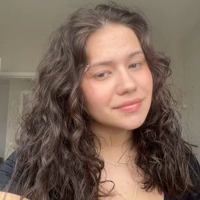 eellencristine's profile picture. 