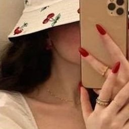 Eveafeb215's profile picture. 