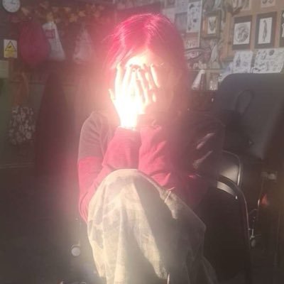 ziggyyaps's profile picture. a chaotic digital footprint of a girl who is obsessed with fiction and fantasy XD  emmerdale || marauders || wlw || tunes etc. :p