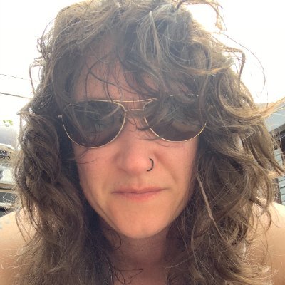 RoanneC's profile picture. I'm into fitness, finance, and fisheries. Also, alliteration 🏳️‍🌈
Woman in STEM/Box lacrosse enthusiast/Strength and Conditioning geek/Sex work advocate