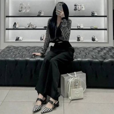 zeinaab79's profile picture. 