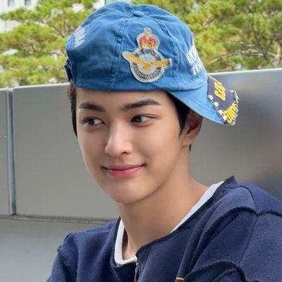 annrinann's profile picture. BTS7💜
Cotis5🍟
Kono🐶Eom🦊Jju🐢TinTin🦒Jamie🦅