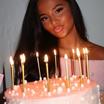 LP66424712's profile picture. 🎶🫀Che potrebbe scomparire l'Universo tranne noi...🫀💍🎶