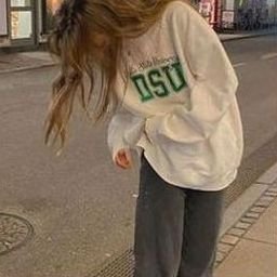 Klekbor15770's profile picture. 