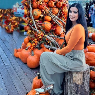 Rimsha33jet's profile picture. Nothing hurts a good soul and a kind heart more than to live amongst people  who cannot  understand it 🎗️
 
love work💫