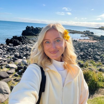 isabellarhjpdy's profile picture. Loves long bike rides, quiet trails, and days that start with sunlight and end with stars. Finds calm in motion and meaning in open air.