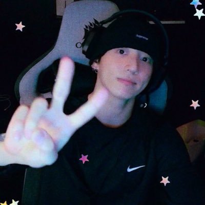 junguujeon's profile picture. OT7 | JK utted | 𝑬𝑼 𝑬 𝑶 𝑩𝑻𝑺 𝑨𝑺𝑺𝑰𝑺𝑻𝑰𝑵𝑫𝑶 𝑻𝑯𝑬 100