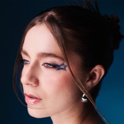 anaflaviatwo2's profile picture. 