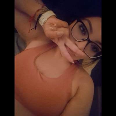 mishalecat's profile picture. Elegante, preciosa, despampanante, pero muy interesada|

|🐱🐱🐱🐱♏️🐐|

|Esto lo hago pa' divertirme|