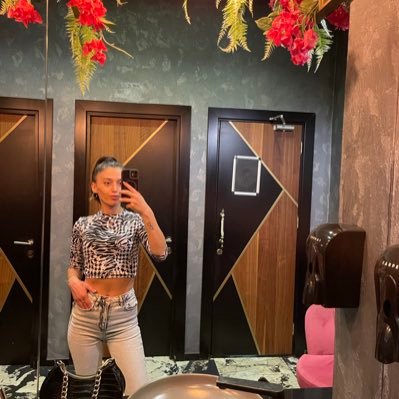 EbruYILDIZQ's profile picture. 