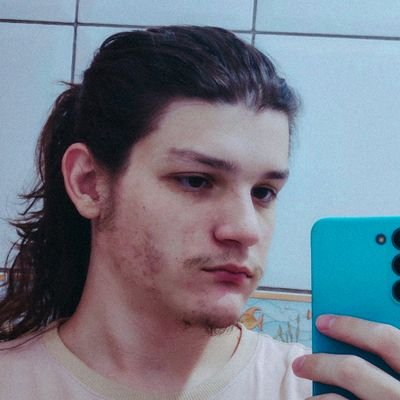 naoehoindie's profile picture. 🤓 20 anos - 🏳️‍⚧️ não binário - 🖥 engenharia da computação