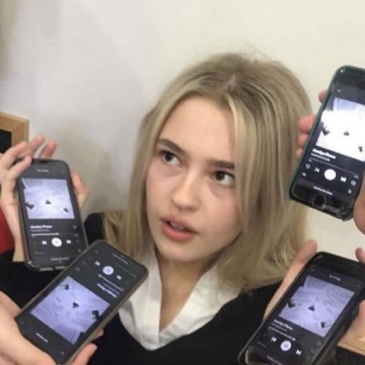 ShahrAtash's profile picture. نامهربان