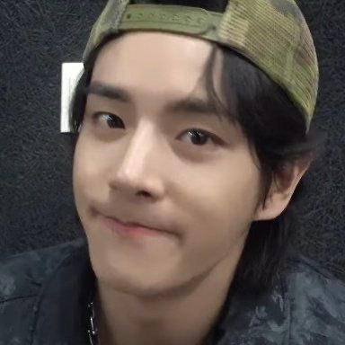 ikeuaaron's profile picture. enhypen + aaron